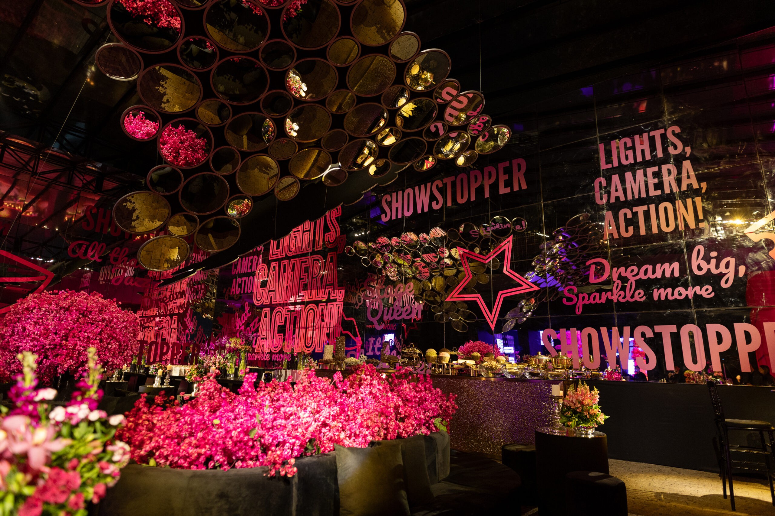 Decoração rosa: 16 anos de Antonela | Foto: Sabrina Vasconcelos