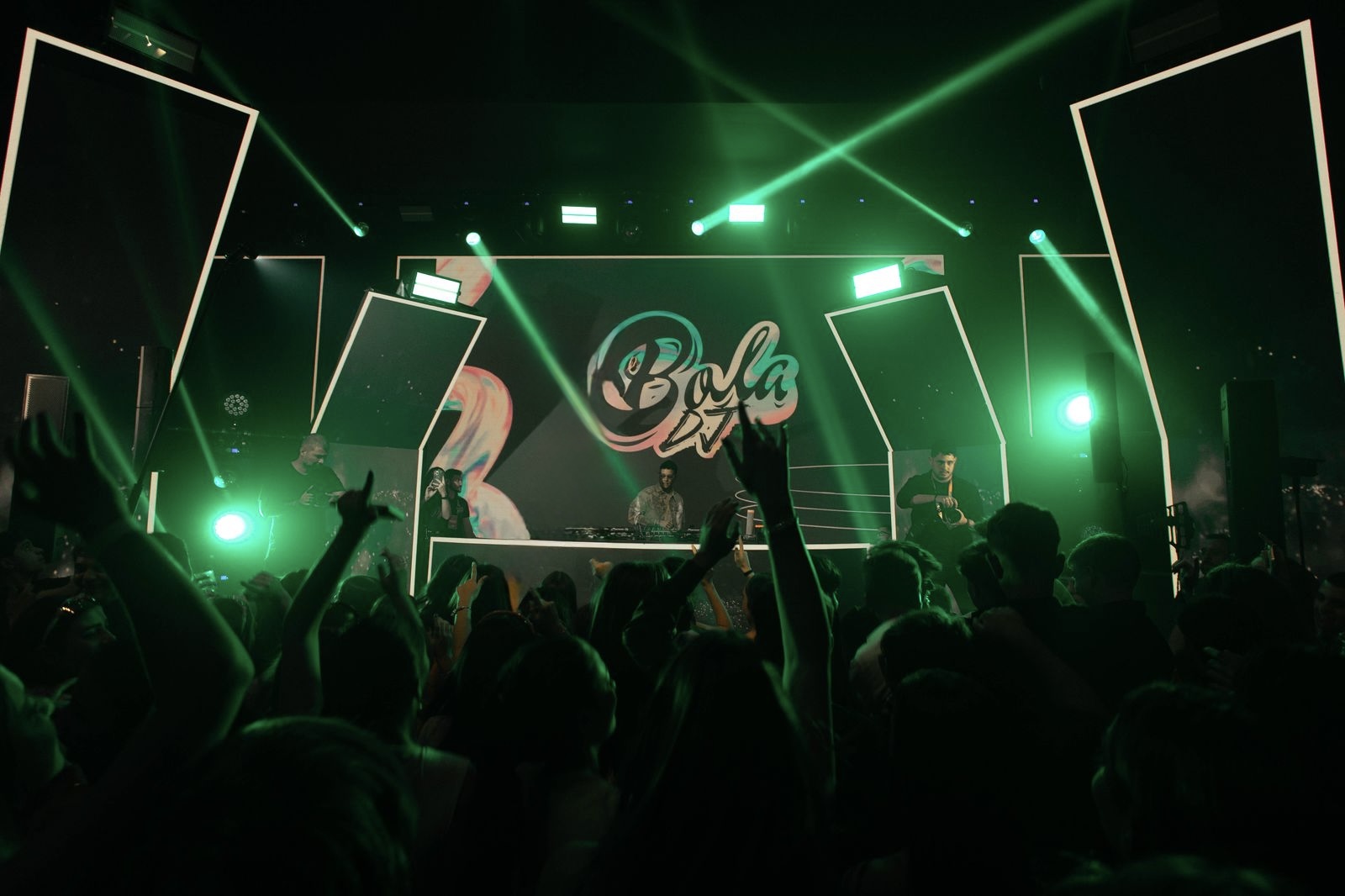 Espaço lotado para o show de DJ Bola | Foto: acervo pessoal