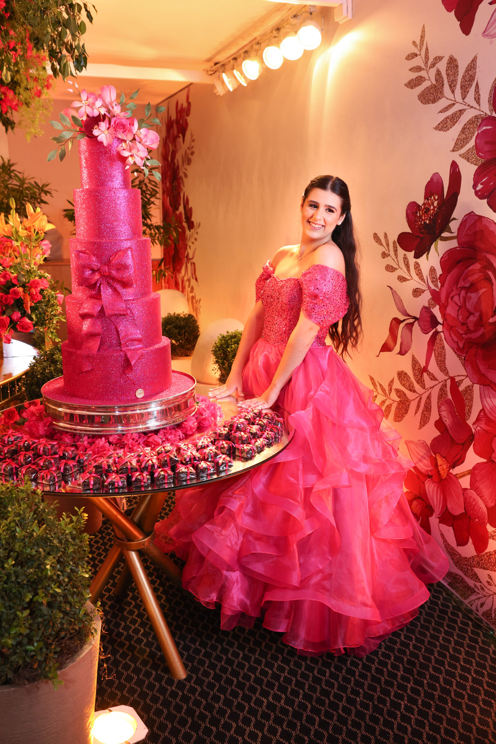 Gabriela Novio celebra 15 anos com tradições espanholas e festa em tons de pink