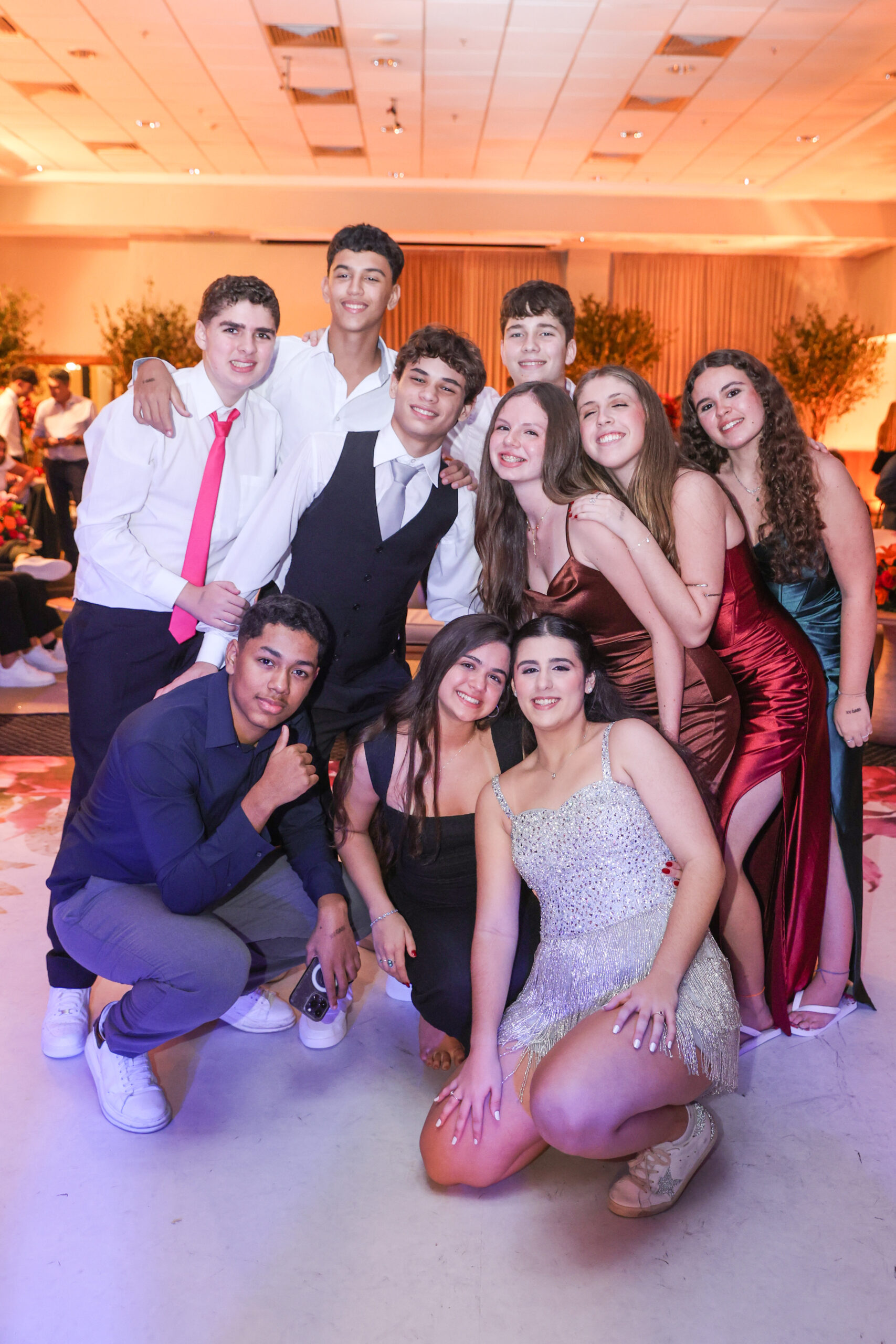Gabriela Novio celebra 15 anos com tradições espanholas e festa em tons de pink